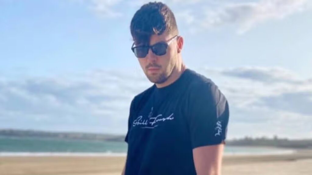 Welsh tourist visits popular holiday destination but locals tell him to ‘go home’