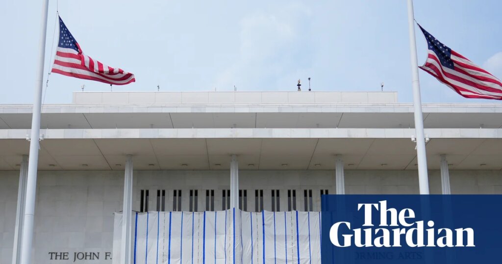 Falling ceiling debris at Kennedy Center may mire debate over renovations | Washington DC