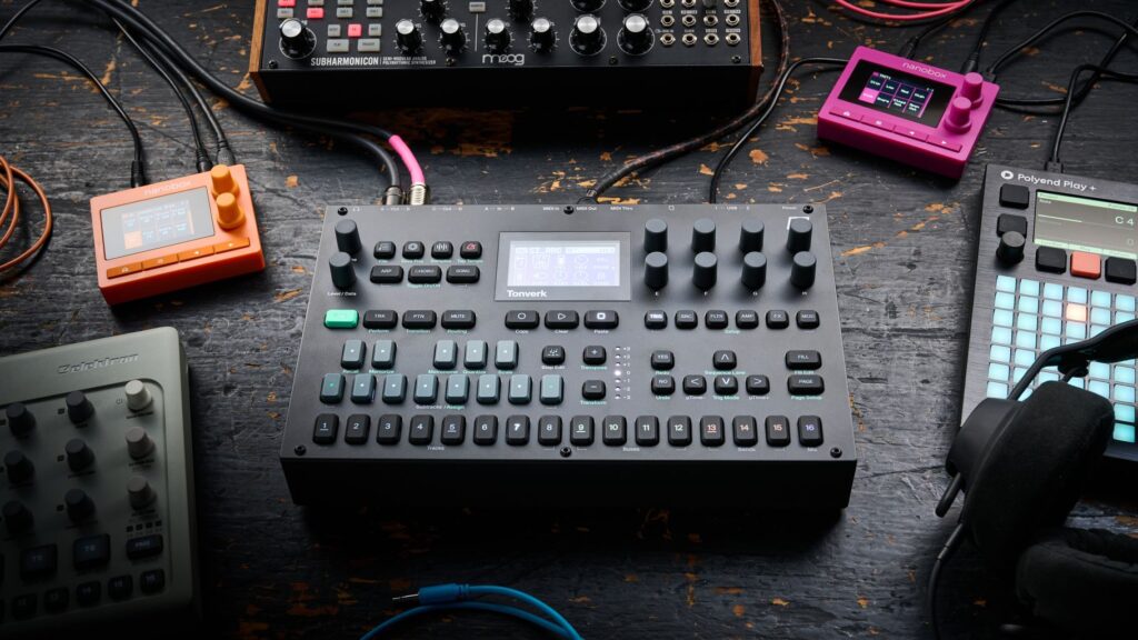 “Curiosity is understandable. Bricked boxes, less so”: Elektron bans sharing of modified firmware on its community forums