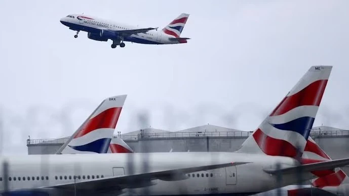 UK: एयर ट्रैफिक कंट्रोल सिस्टम में खराबी से मचा हड़कंप, सैकड़ों उड़ानों पर असर – uk air traffic control glitch nats flights delayed cancelled ntc apdy