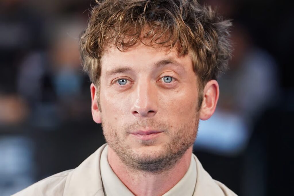 Jeremy Allen White calls for greater safeguarding measures on social media