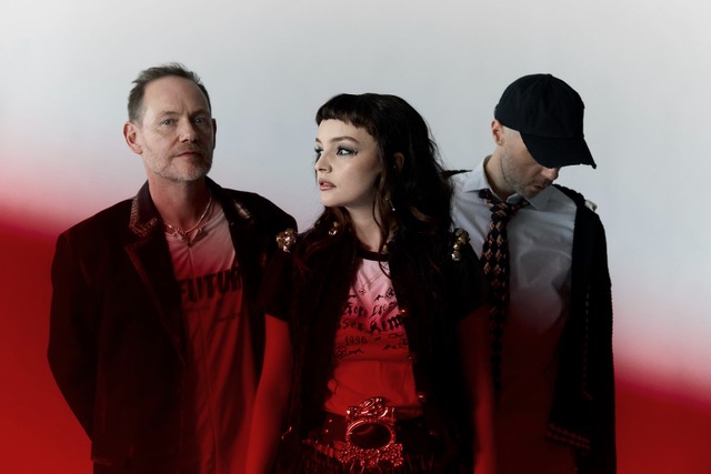 CHVRCHES Are Back! New Single ‘Roses’ Out Now | News