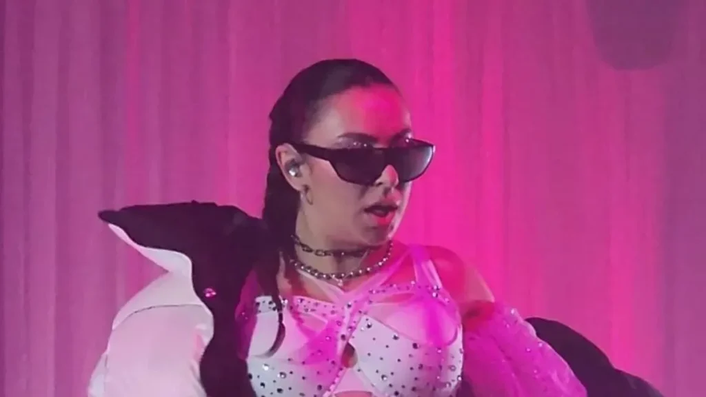 Charli XCX’s Bold VMAs Look Takes an Unexpected Turn After One Wardrobe Slip