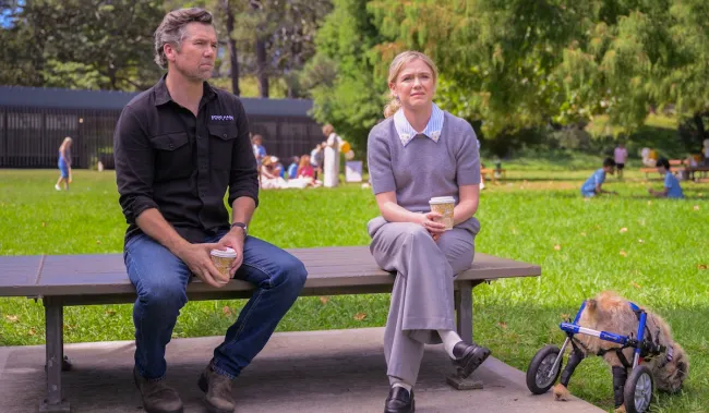 ‘Colin From Accounts’ Season 3 Review: Final Season Is Great