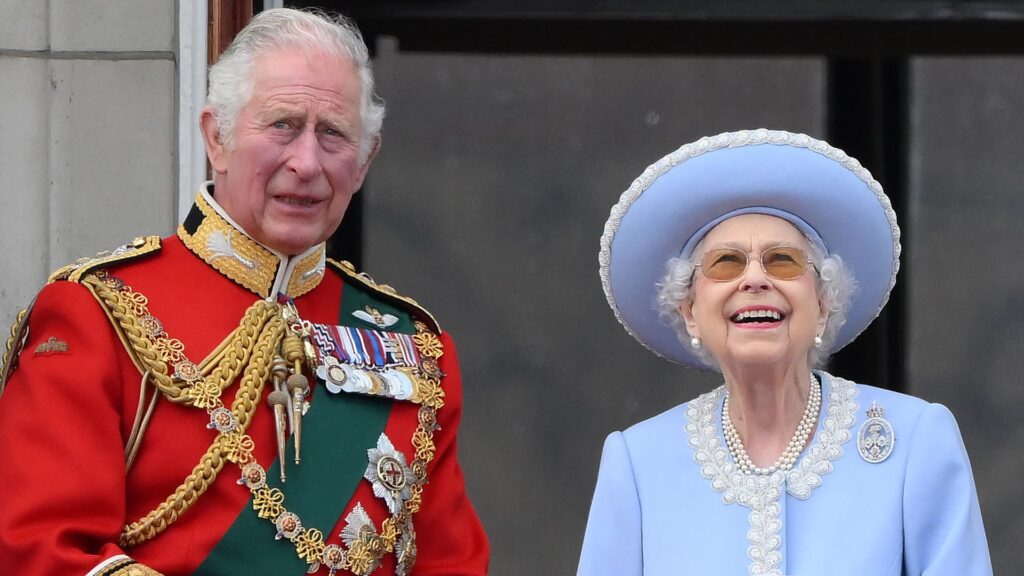 Queen Elizabeth’s Former Employee Shared “Intimate Details”