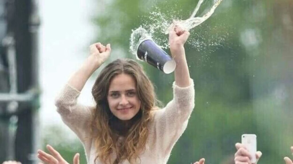 12 Photos That Look Completely Normal Until You Notice One Thing