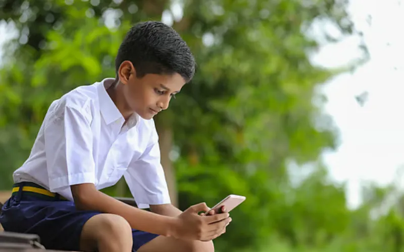 Punjab Assembly calls for action against online risks facing children