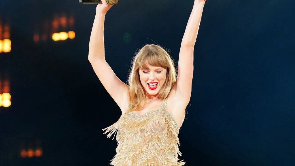 Taylor Swift Announces The Life of a Showgirl: The Encore