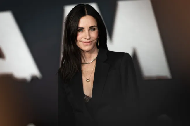 Courteney Cox Had a Vision for Her ‘Evil Genius,’ and ‘Friends’ Helped