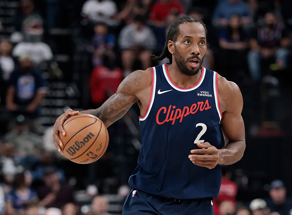After Receiving A $700,000 Fine For The Aspiration Situation, Kawhi Leonard Signs A $115 Million Contract With The Toronto Raptors