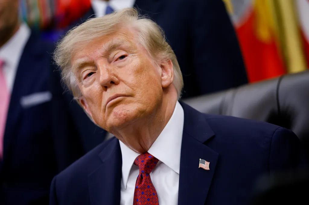 CNN, MS NOW And Politico To Sue Donald Trump Over His White House Ban