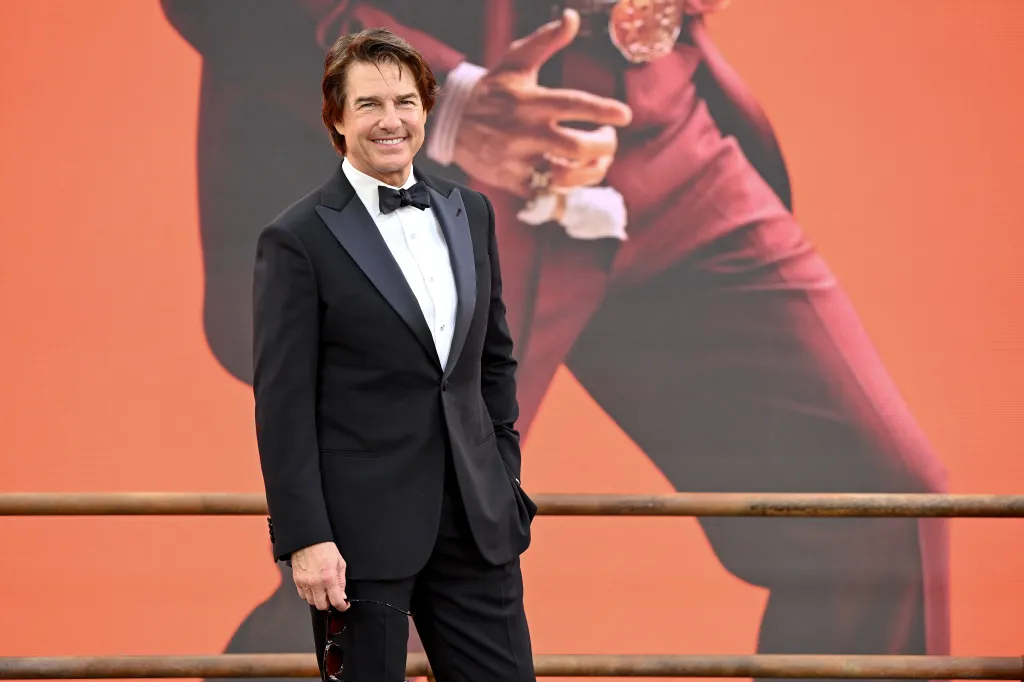 Tom Cruise’s ‘Digger’ Premiere: A Royal London Affair With William & Kate