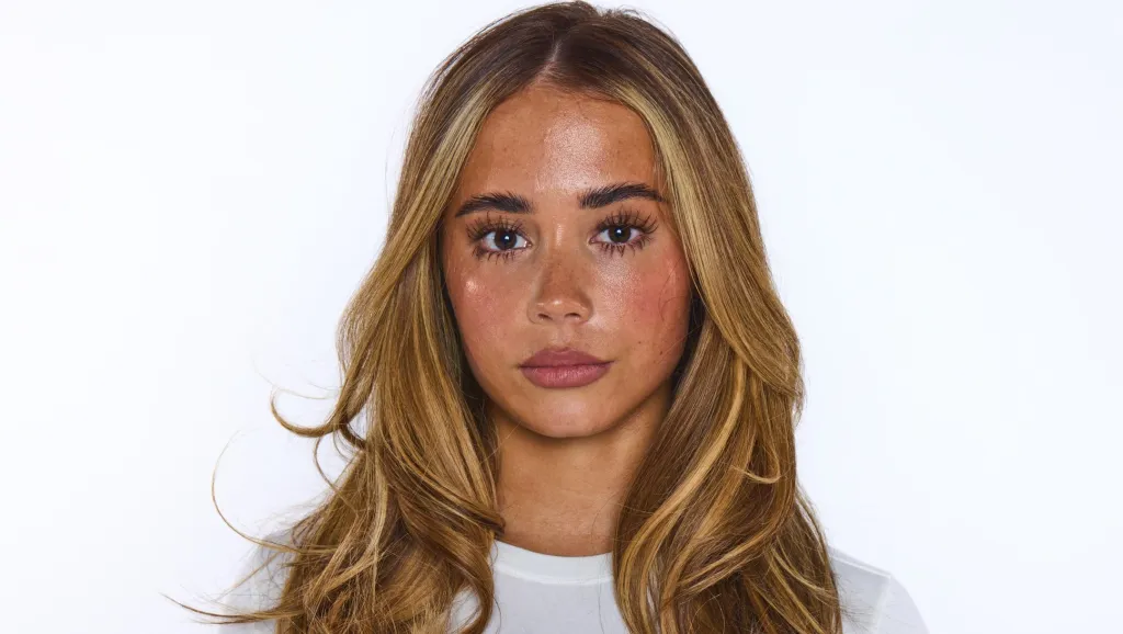 HLD Talent Signs Content Creator Heather Bowling