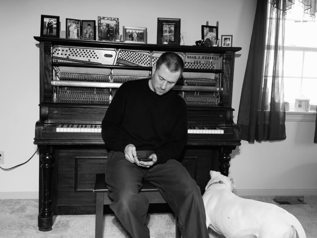 Max Swan Shares New Single ‘LMK’ | News