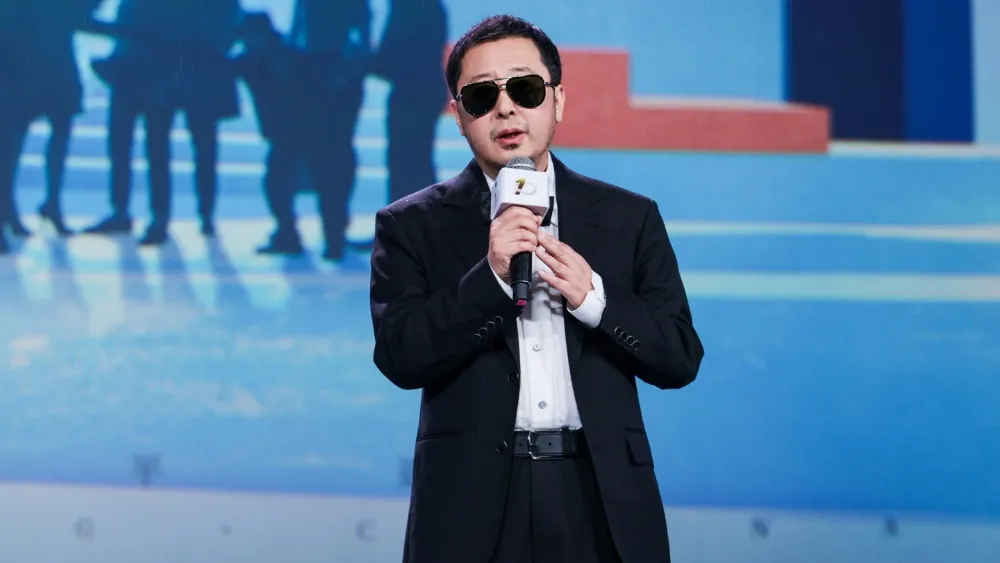Jia Zhangke Readies ‘Mamma Dunhuang,’ Rules Out AI in Production