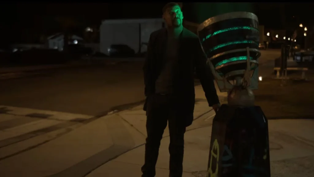 LANTERNS Showrunner Says Batman Mention Required “Shockingly Fewer Conversations” Than You’d Think — GeekTyrant