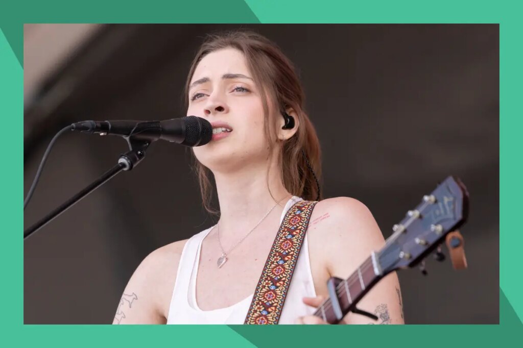 Lizzy McAlpine announces Over Country Tour. Get tickets for MSG