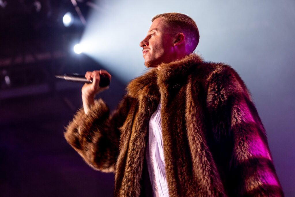 New England Patriots Owner Robert Kraft Refused to Let Macklemore Open for Ed Sheeran at Gillette Stadium, Rapper Says Convinced Other Owners