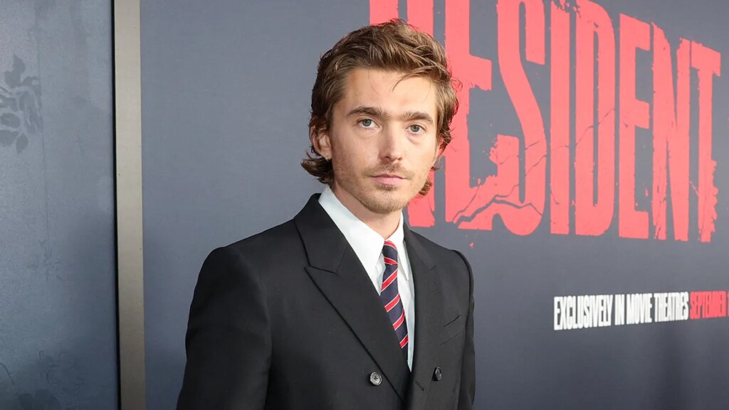 Resident Evil: Austin Abrams Breaks Down the Ending