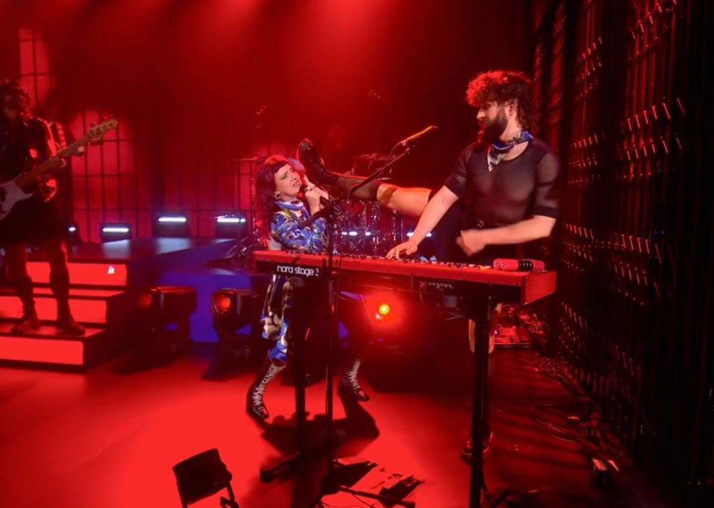 CMAT Is Musical Guest for SNL UK Season 2 Premiere, Hosted by Jeff Goldblum