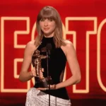Taylor Swift Rocked Another Very Expensive Piece of Jewelry to the VMAs With Her Engagement Ring