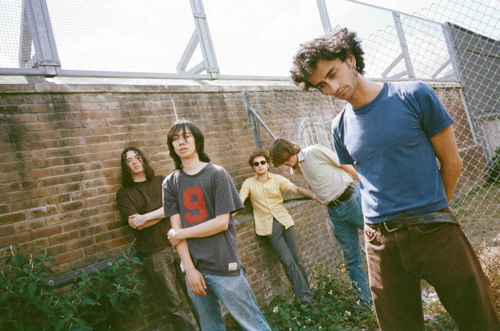 Spanish Horses Switch It Up With ‘Hey Man (Hey Man!)’ | News