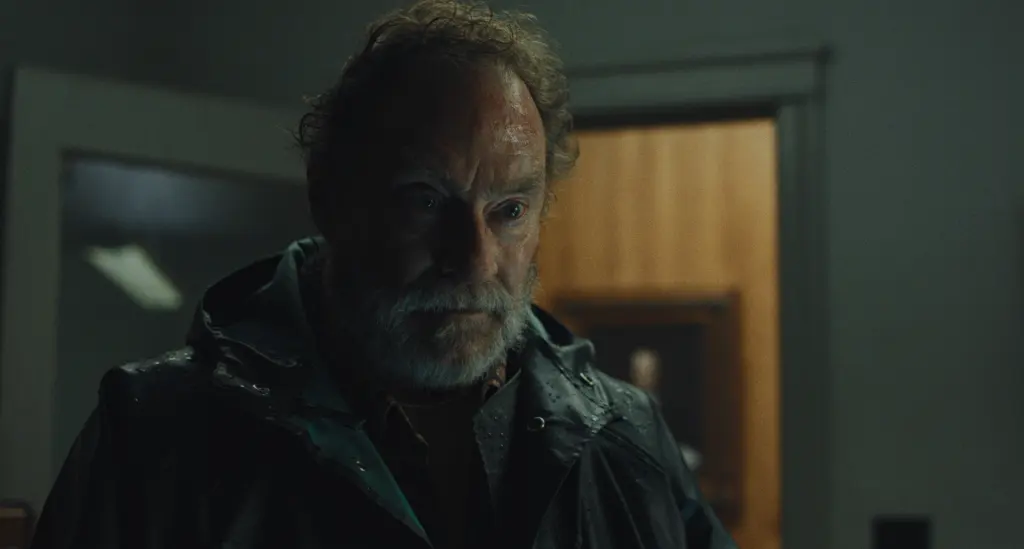 Emmys: Stephen Root on What Works So Well On ‘Widow’s Bay’