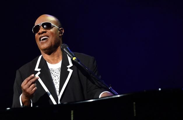 Stevie Wonder Announces ‘Songs In The Key Of Life’ 50th Anniversary Tour | News