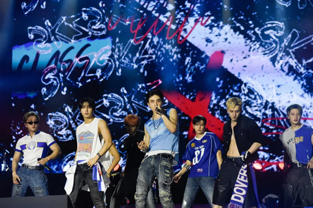 Stray Kids Wraps Latin American Tour in Mexico with STRAYCITY