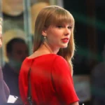 Taylor Swift’s ‘Dirty’ Travis Kelce Reference Sends Fans Into a Frenzy Over One Jaw-Dropping Line