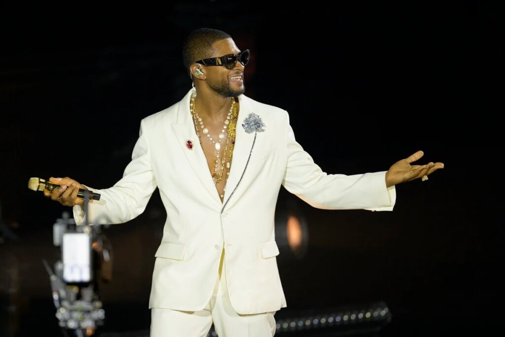 Usher Has Fans Partying Like It’s 2004