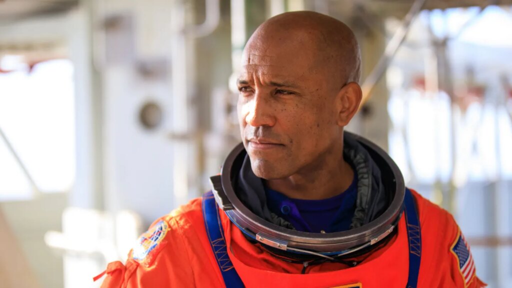 NASA Astronaut Victor Glover Signs With CAA