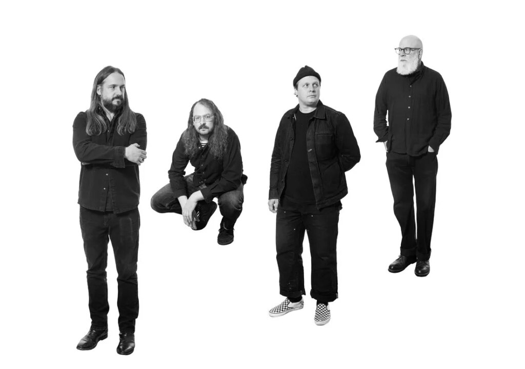 Yr Knives Share New Single “Stretch Bath”: Listen