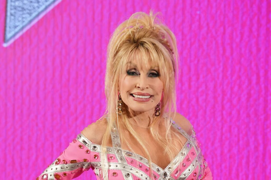 Dolly Parton welcomes fans to her museum with special video message