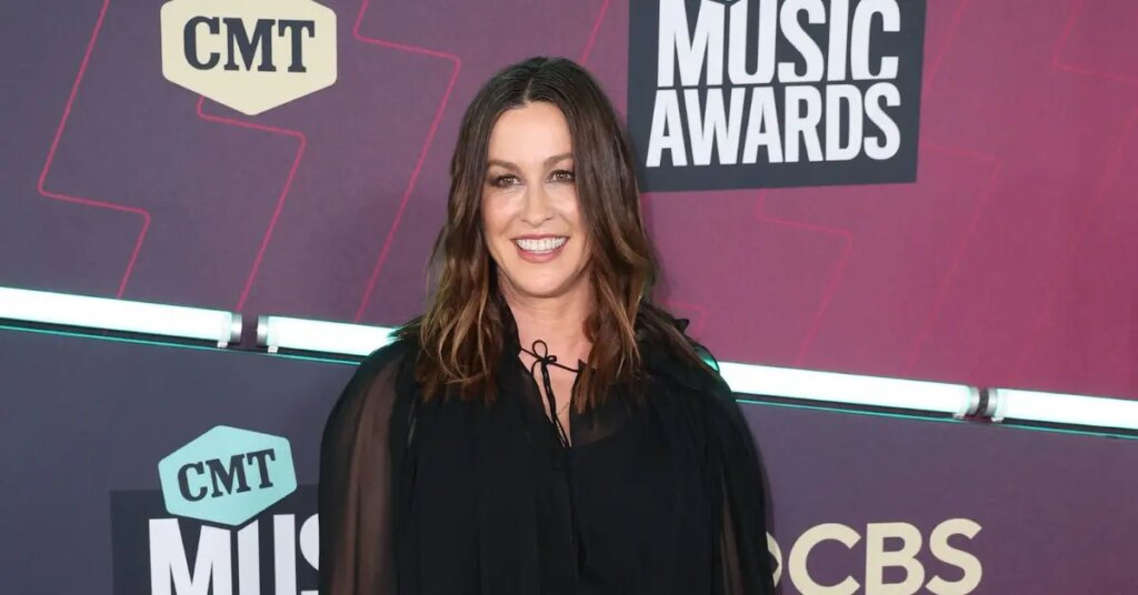 EXCLUSIVE: Alanis Morissette Says Ex-Manager Framed Her in Drug Case