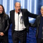 Nirvana Members Accepted the MTV VMAs Video Vanguard