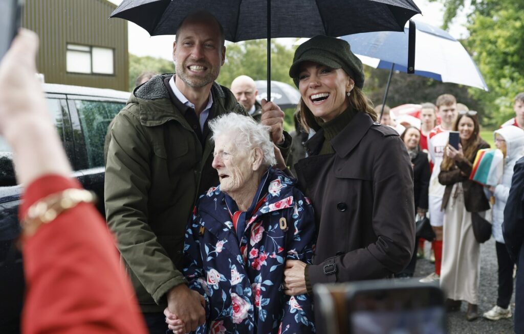 Telegraph: Someone, please spare a thought for Diana’s silent son, Prince William