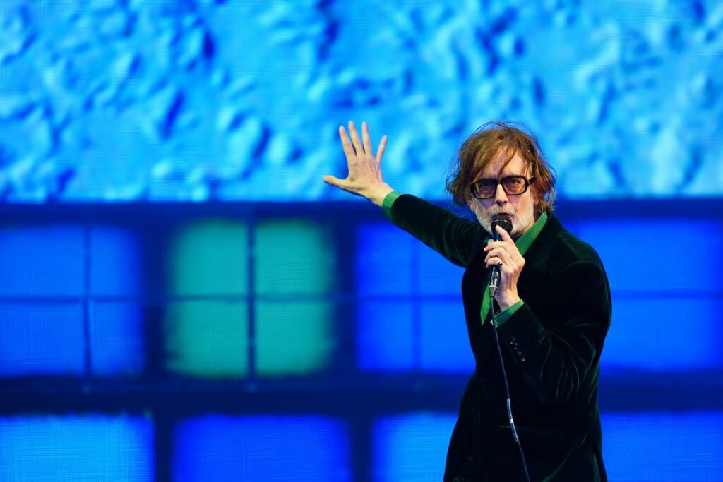 Pulp frontman Jarvis Cocker says Oasis show was like a ‘religious rally’