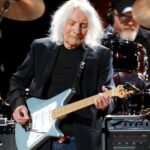 “On a couple of gigs we had Eddie Van Halen playing with us. He said, ‘I can’t play on that!’ I said, ‘Yes, you can!’” Albert Lee is the legendary British picker who found his home in country music – and made guitar heroes quake in their boots