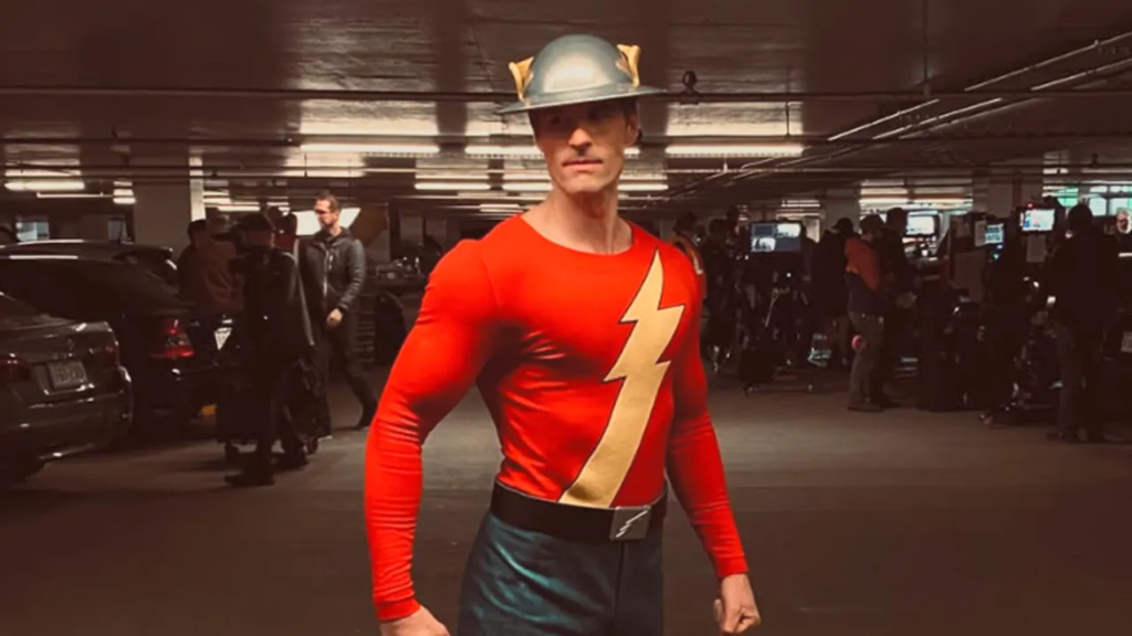Big Bang Theory Spinoff Features The Flash and Mr. Freeze Cameos