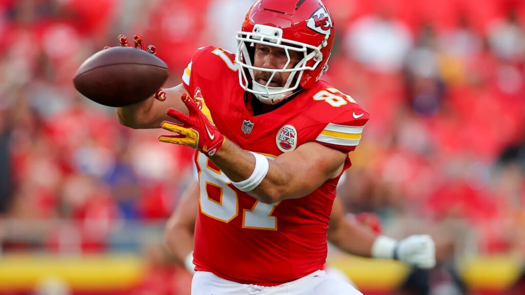 How to Watch Chiefs vs. Broncos Monday Night Football Game Online Free