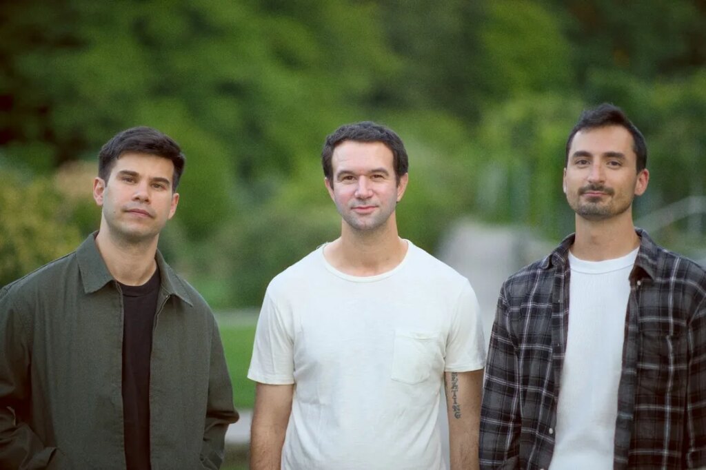 Pet Fox Share New Song “Avoidant”: Listen