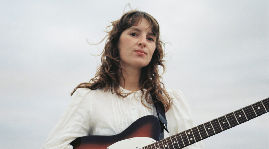 Listen to Evie Bamford’s Debut EP ‘Now Rising, Now Falling’