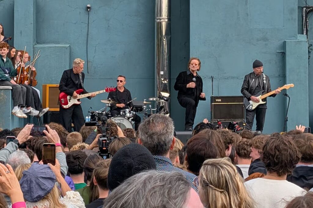 U2 go back to school where they formed for special performance