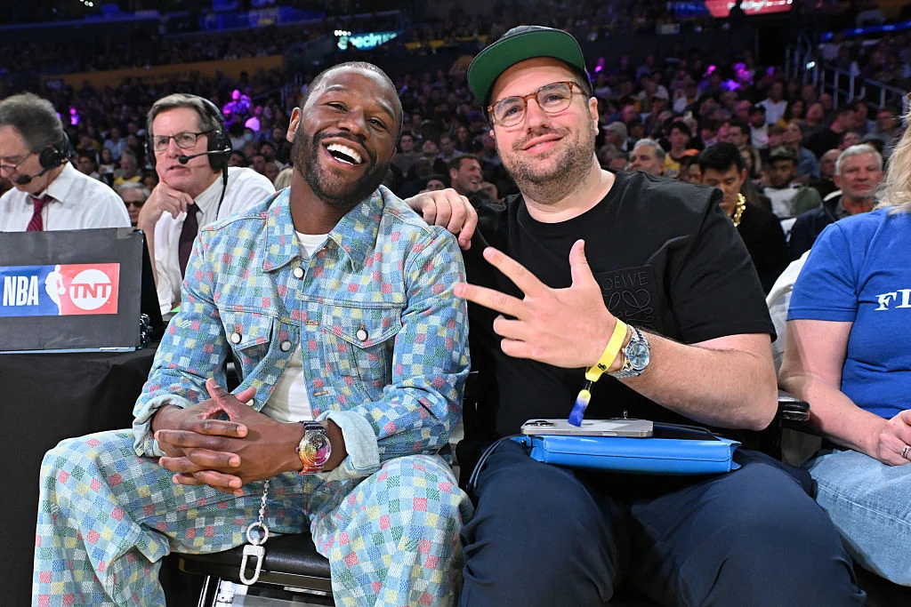 Floyd Mayweather Drops $175 Million Lawsuit On The Eve Of Defendants’ Response — And The Timing Is Very Interesting