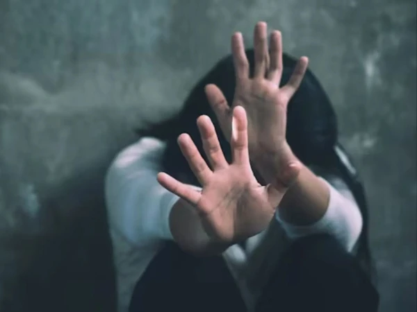 ٹک ٹاک پر دوستی کا بھیانک انجام، خاتون کو زیادتی کے بعد تشدد کا نشانہ بنا دیا گیا