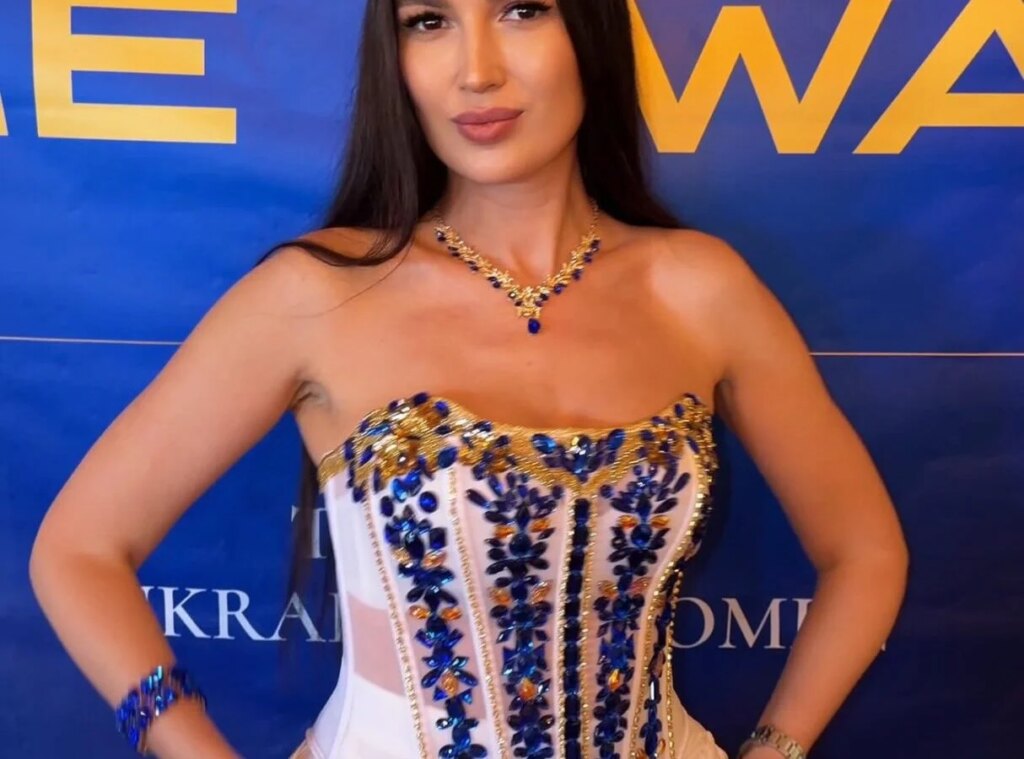 Ukraine’s Mrs World International Iryna Bezsmertna Charms Grant Cardone