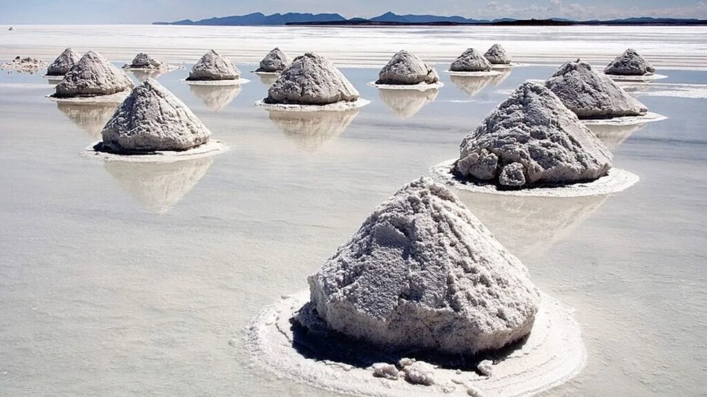 15 Awesome Photos Highlighting Our Cool and Unique World