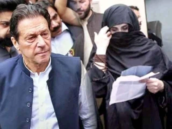 بانی پی ٹی آئی عمران خان اور بشریٰ بی بی کی اڈیالہ جیل میں ملاقات کرادی گئی