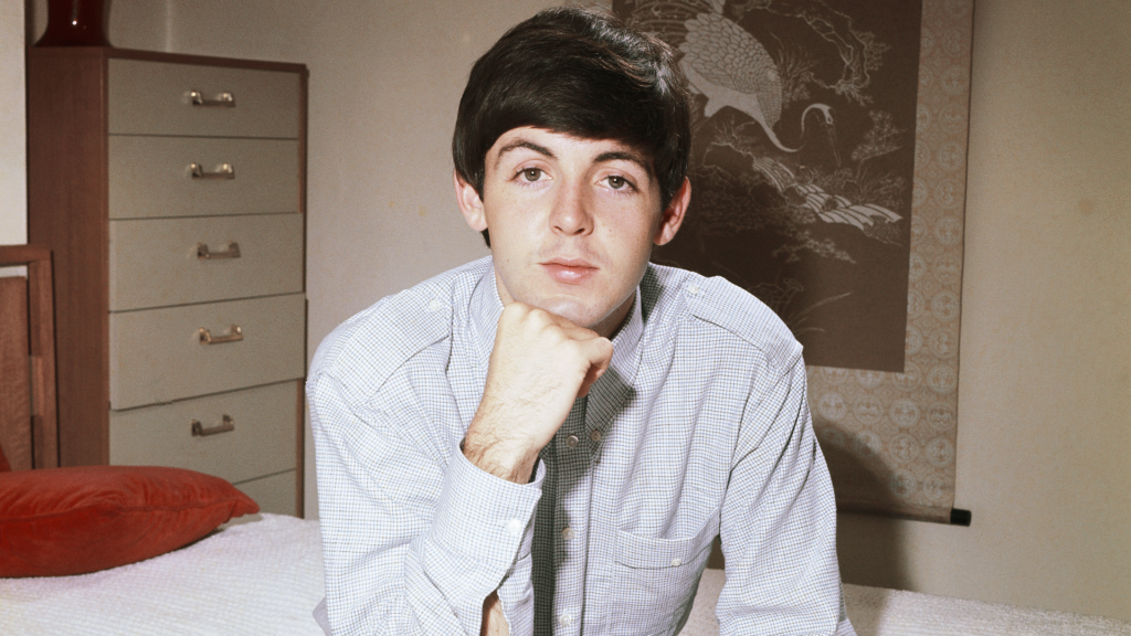“When we met Elvis I was like, ‘You’re trying to learn bass, are you son? Sit down, let me show you a few things’”: Paul McCartney remembers teaching Elvis how to bass like a pro